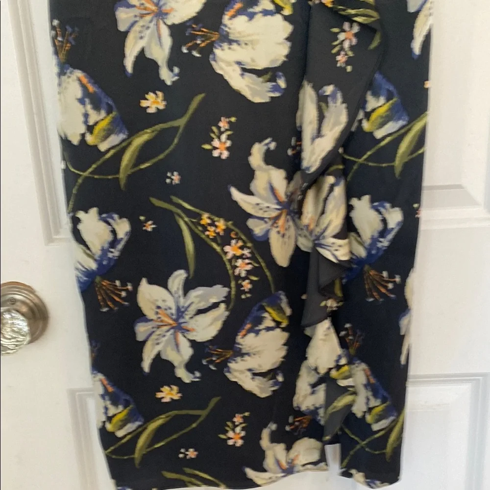 Cinq à Sept $397 Leena Silk Floral Black and White Dress Size 2 - Picture 4 of 7